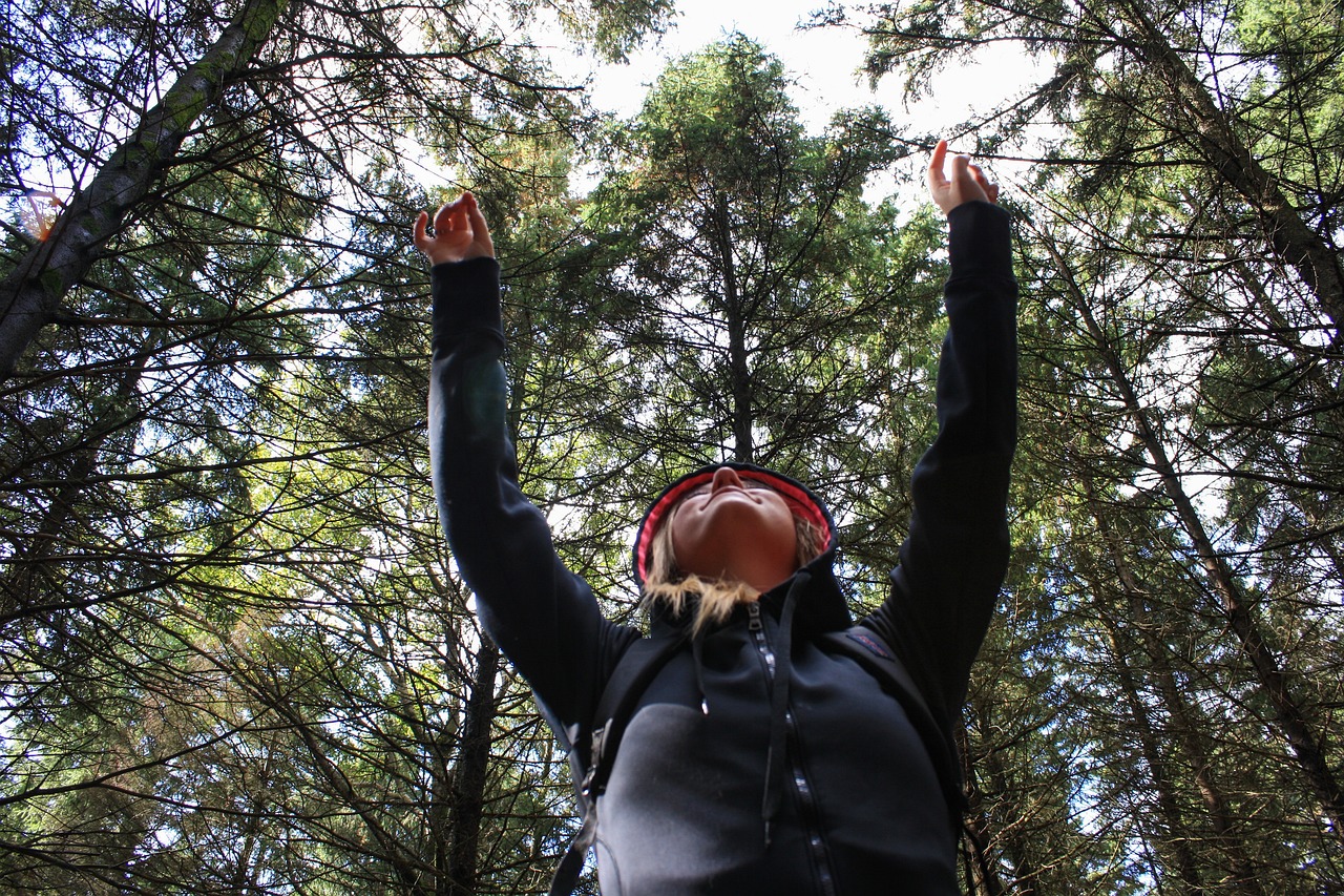 山间神秘的呼唤，探秘山村灵异——生活中的超自然启示与心灵之旅